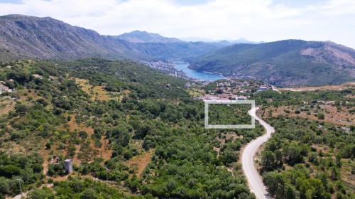 Building land app. 4.000 m2 | Economic zone | Arranged access | Dubrovnik surrounding
